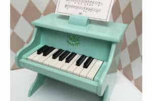 Køb det populære Vilar klaver til 1 årige og op